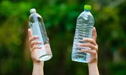 Vidrio o plástico: ¿cuál es mejor para el medio ambiente?