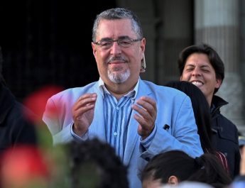 El presidente de Guatemala que vivió en Israel y habla hebreo