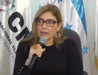 Autoridad electoral hondureño reconoce fallas técnicas, pero garantiza integridad de resultados