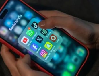 Australia se convierte en el primer país en impedir que menores de 16 años usen redes sociales